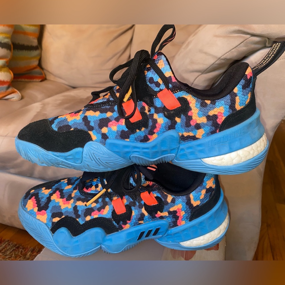 Trae Young 1 Pixel Sneaker